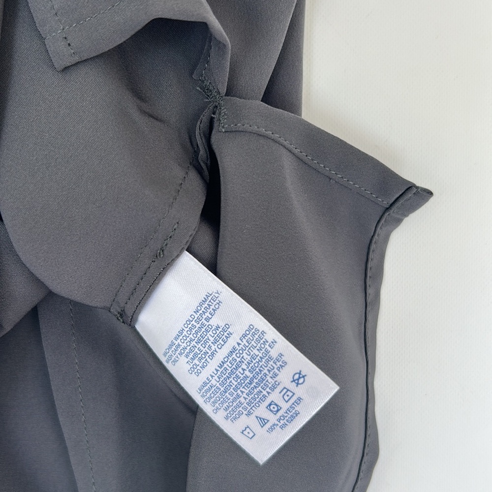 NWOT Lands End Cap Sleeve Pleated Blouse - Picture 5 of 7